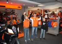 gio-sala-ktm-korner-2009-concessionario-ktm-02